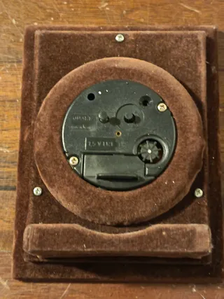 Orologio da tavolo argento con numeri romani