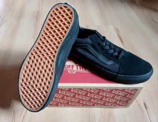 Nuevo Vans Sneakers Old Skool Talla 39