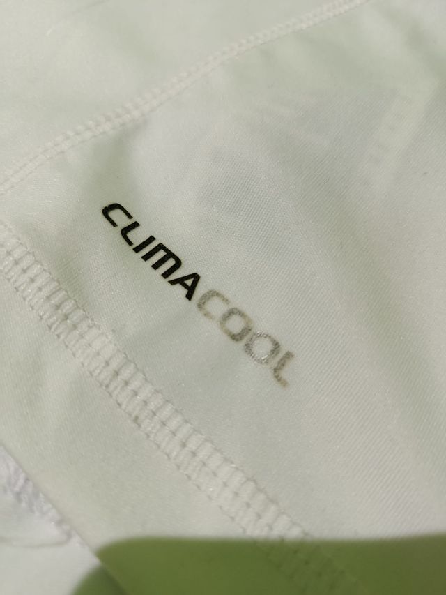 Camiseta Real Madrid - Talla M [Temporada 2010/11]