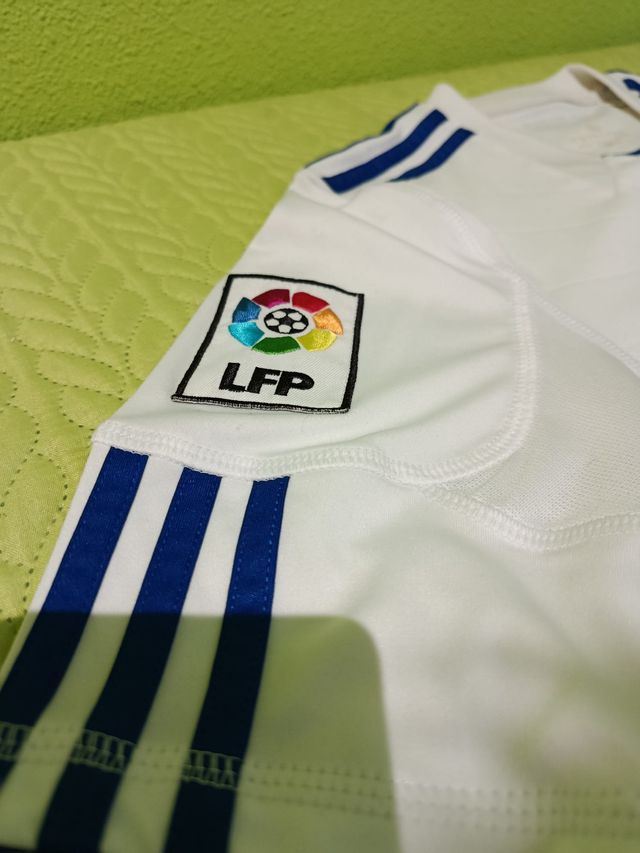 Camiseta Real Madrid - Talla M [Temporada 2010/11]