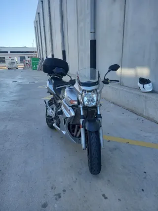 Suzuki GSR 600cc año 2008 80000k o cambio por scoo