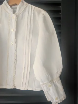 Camisa blanca casera niña. Talla 8