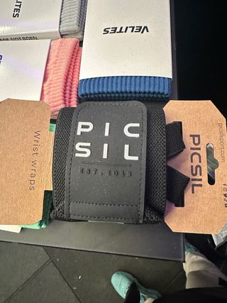 Muñequeras Picsil Negras