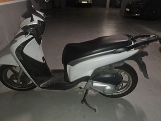 Honda SH 125 Scooter