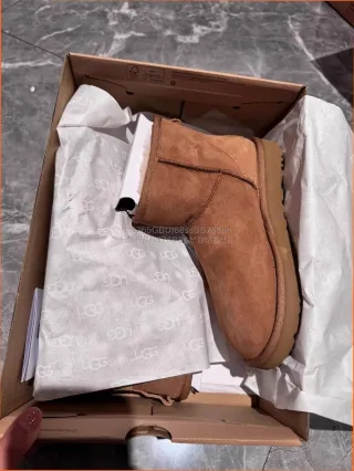 Botas UGG Clásicas Talla 39 Marrones