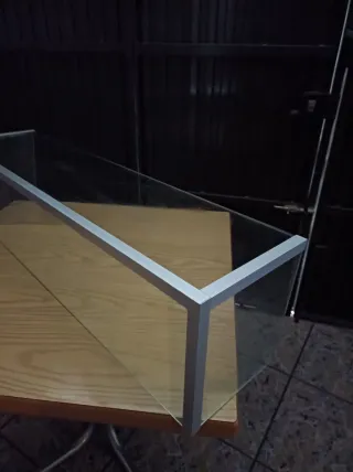 Vitrina expositor cristal y metal