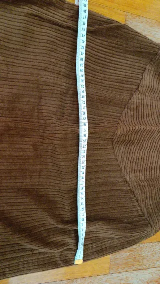 Traje de pana marrón