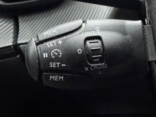 Peugeot 2008 Allure Pack BlueHDI 81kW (110CV)