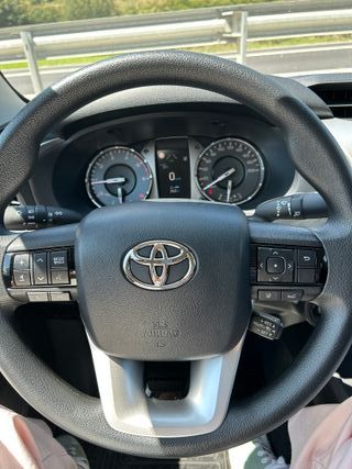 Toyota Hilux 2025
