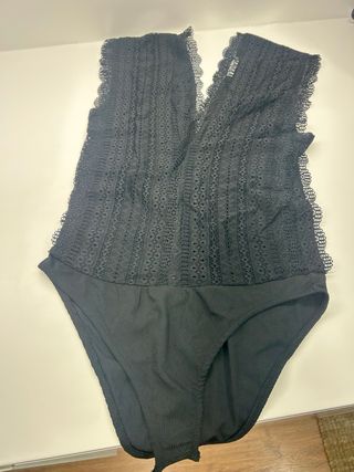 Body Zara encaje negro