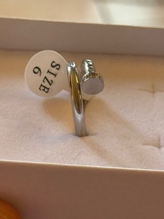 Anello misura 6 effetto unghia con zirconi