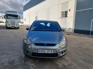 Ford S-MAX 2010