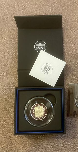 Set 2 Euro Louvre + Notre Dame 2025 Proof Coincard