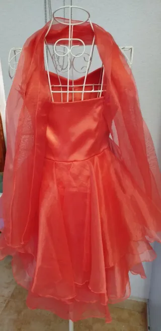 Vestido fiesta corto.