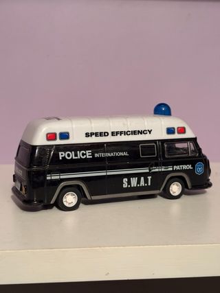 2 Coches Policía Juguete (Camión y Furgón)