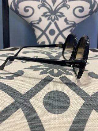 Gafas de sol negras estilo años 70