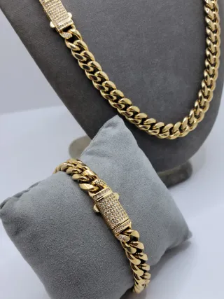 Conjunto Cadena y Pulsera Acero Quirúrgico Chapado