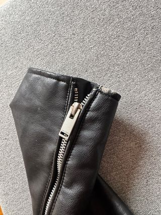 Cazadora Biker Zara Piel Sintética Talla L