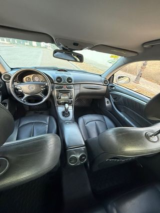 Mercedes-Benz  CLK 2005