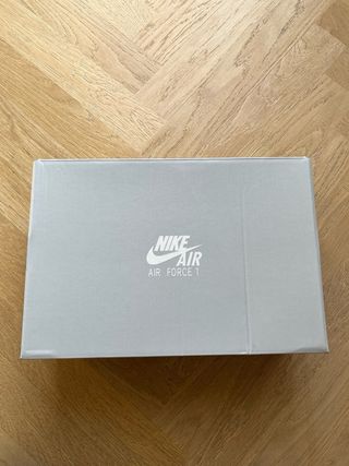 Nike Air Force 1 (taglia 43)