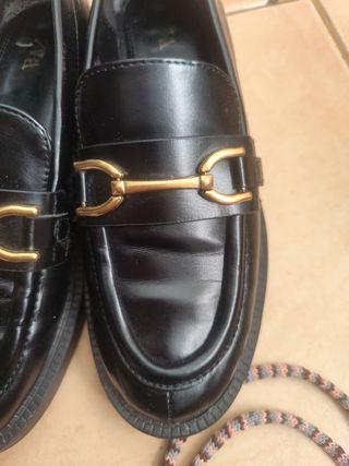 Mocasines Piel Zara Hebilla Dorada