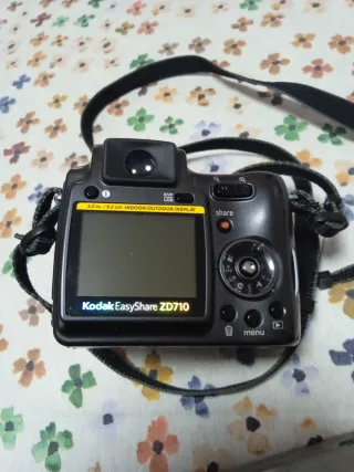 Cámara Kodak 7.1 Mpx Zoom Óptico 10x