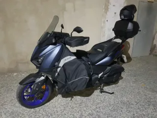 Baúl Yamaha XMAX Original con Llave