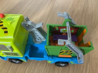 Camiones, cubo y muñecos The Trash Pack