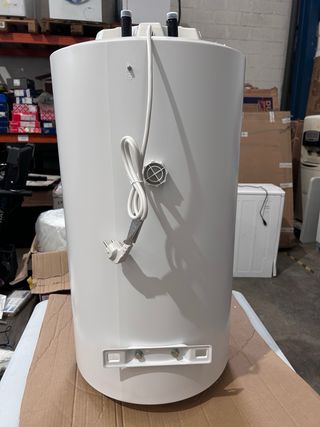 Termo Eléctrico Vertical 92 Litros Svan ST10000