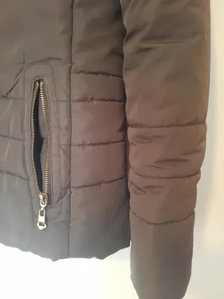 Cazadora acolchada marrón