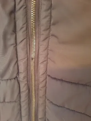 Cazadora acolchada marrón