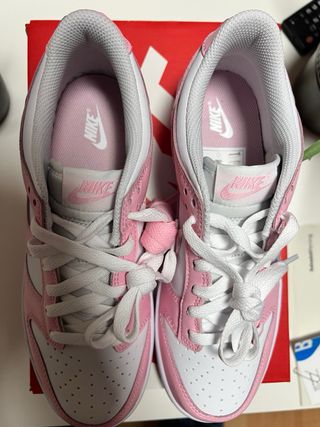 Nike Dunk Low Rosas y Blancas