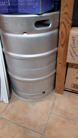 Bidón metálico para cerveza