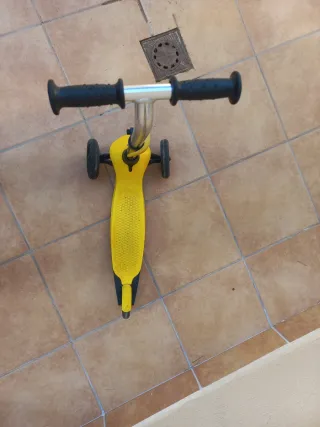Patinete infantil 3 ruedas amarillo