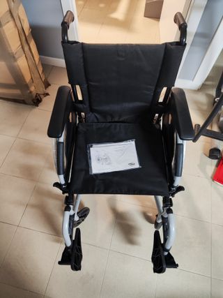 Cadeira de Rodas Invacare Premium