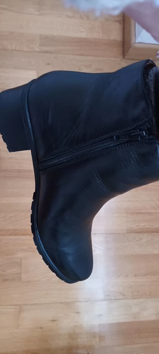 Botines de Piel Negros