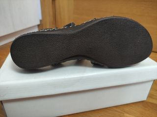 NUEVAS! Sandalias negras talla 38