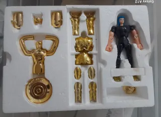 Saint Seiya Acuario Camus Bandai