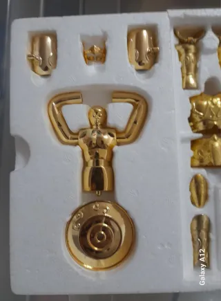 Saint Seiya Acuario Camus Bandai