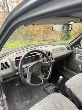 Peugeot 205 GRD