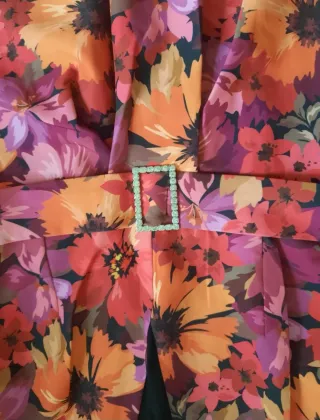 Vestido fiesta floral manga abullonada