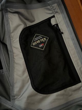 Chaqueta Montura Gore-Tex