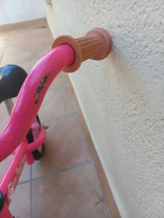 Bicicleta infantil Chicco rosa sin pedales