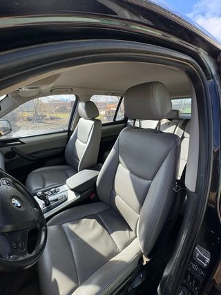 BMW X3 2011