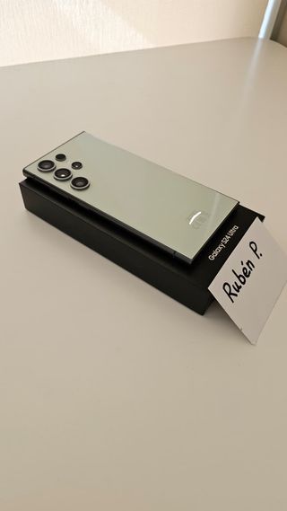 Samsung Galaxy S24 Ultra 512GB in esclusivo colore Titanium Green. SCONTATO Black Friday! COME NUOVO!