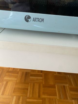 Microondas ARTROM azul claro 20L