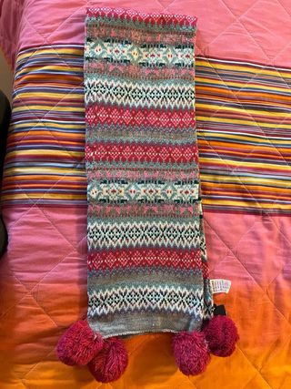 Sciarpa donna con pompon