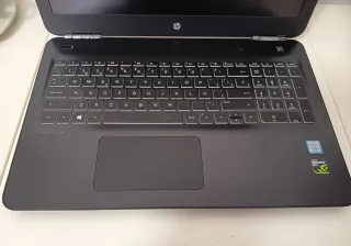 Portátil HP Pavilion Intel Core i5 8GB RAM