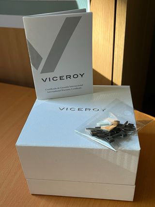 Reloj Viceroy Hombre Gris y Plateado