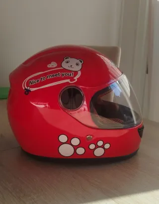Casco moto infantil rojo nuevo! Usado 2 veces